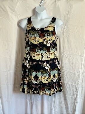 Sleeveless Floral Tropical Print Dress in Black and Cream